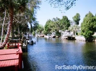11421 W Riverhaven Dr, Homosassa, FL 34448
