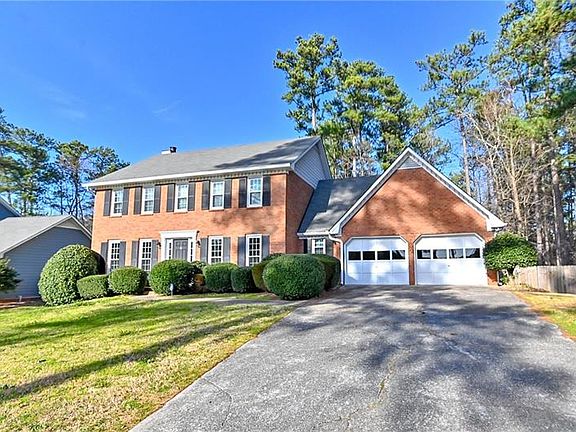 2nd image of 1045 Greyfield Dr SE
