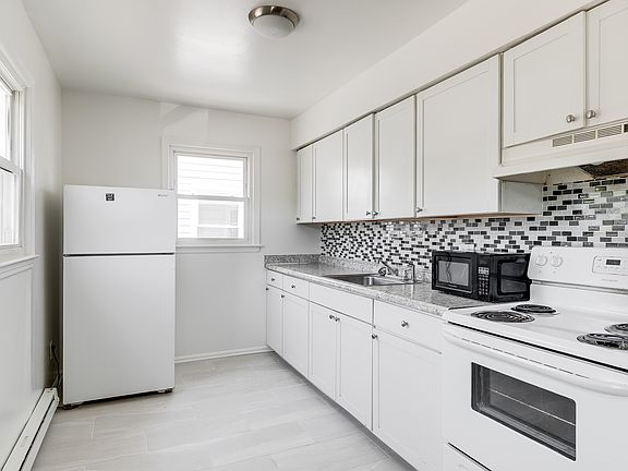 5th image of 1606 Pollock St APT B
