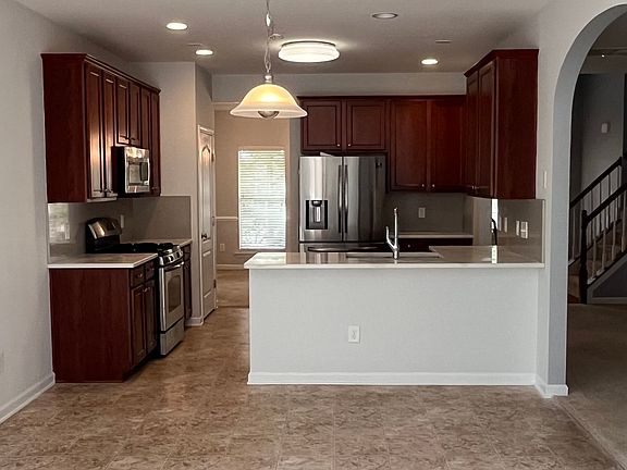 5th image of 2909 Homebrook Ln