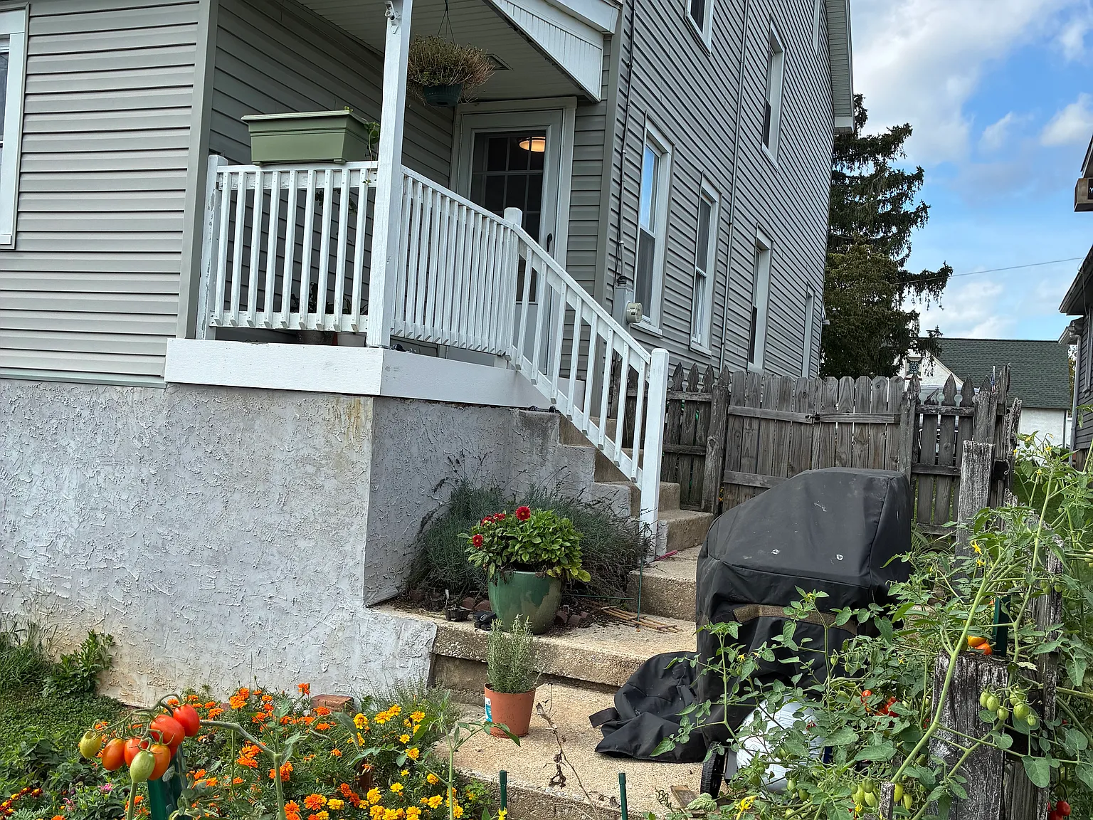 4 bed, 1460 sqft, $2,500 — Photo 2
