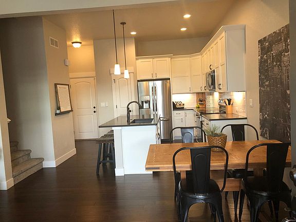 4th image of 2153 Montauk Ln Unit 3