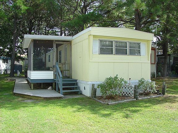 2nd image of 39053 Mason Dixon Court Pl