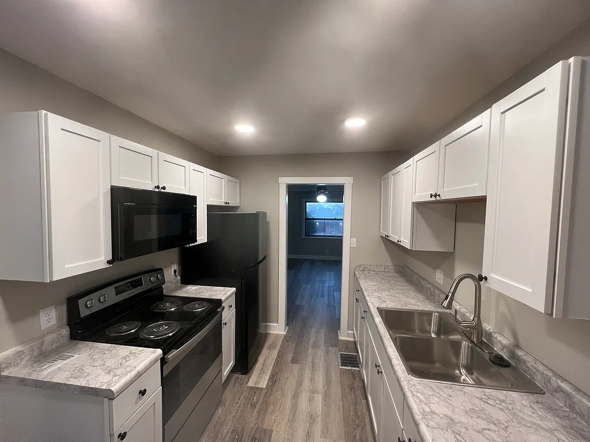 Building Photo - 1560 Cardington Rd #2