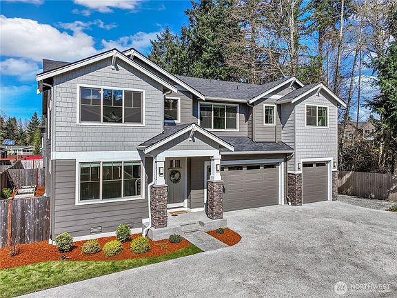 2nd image of 16823 124th Avenue Ct E