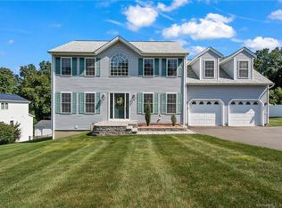 265 Kimberly Ln, Watertown, CT 06795