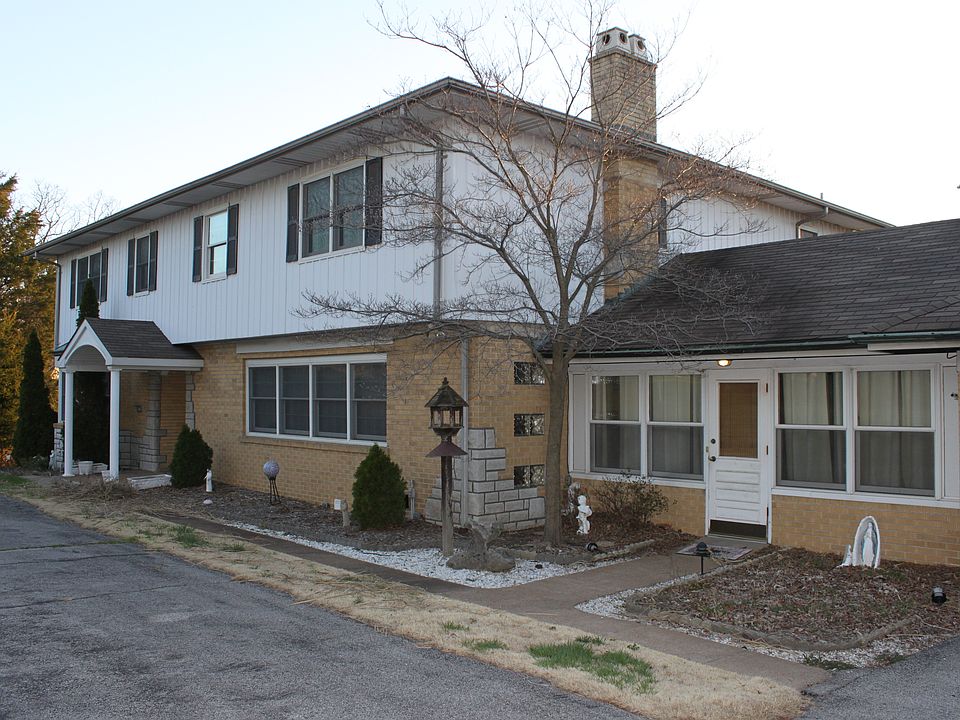 1st image of 9431 Golfinhurst Ln