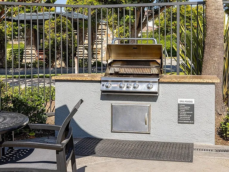 Sierra at Otay Ranch Apartments — Photo 10