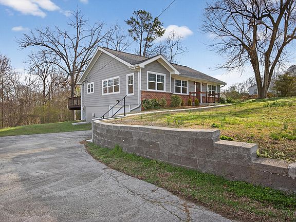5th image of 1306 Springview Dr