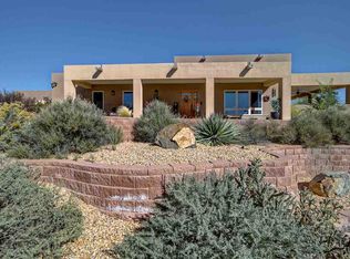 19 Loma Encantada #A, Santa Fe, NM 87506