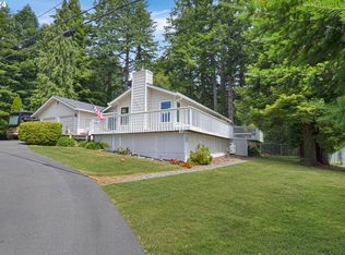 934 Weaver Ln, Brookings, OR 97415