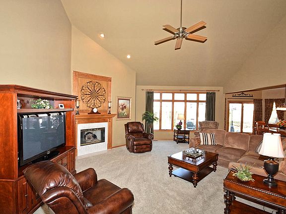 3rd image of 17350 Elk Dr