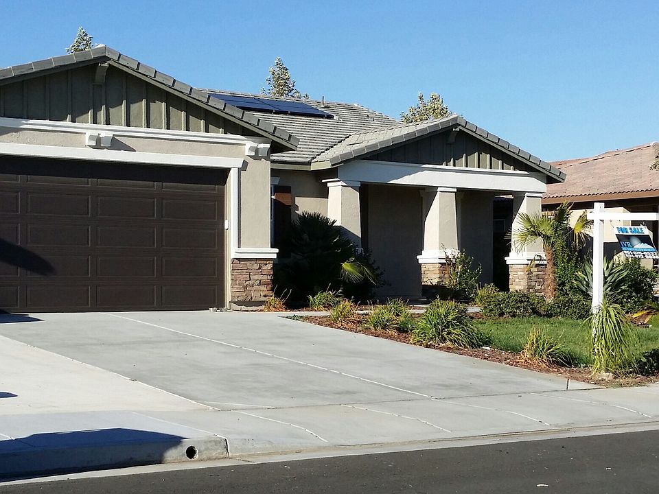 1st image of 31898 Cloverhill Way