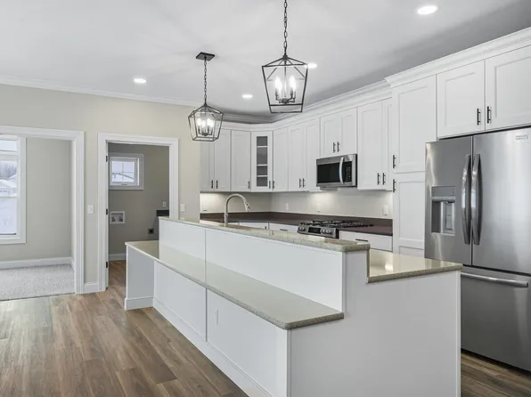 5037 Sheffer Farm Rd, Traverse City, MI 49685