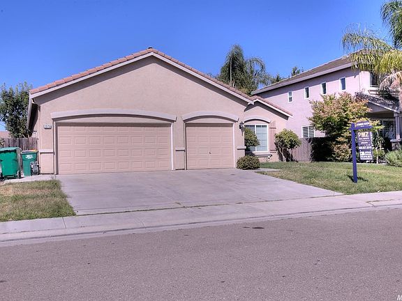 2nd image of 3375 Matterhorn Dr