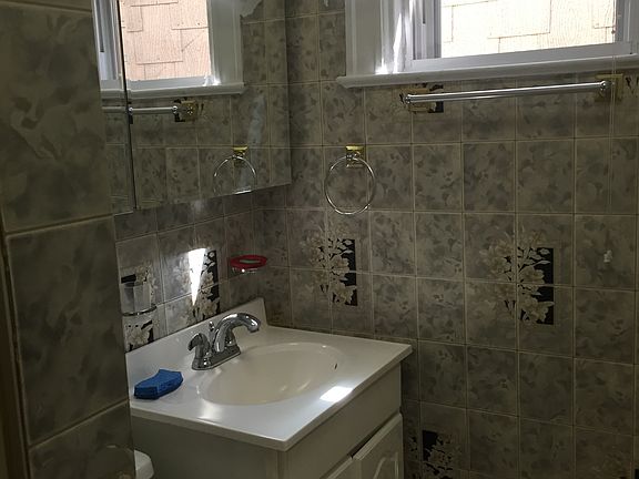 5th image of 29 Garfield St APT 3