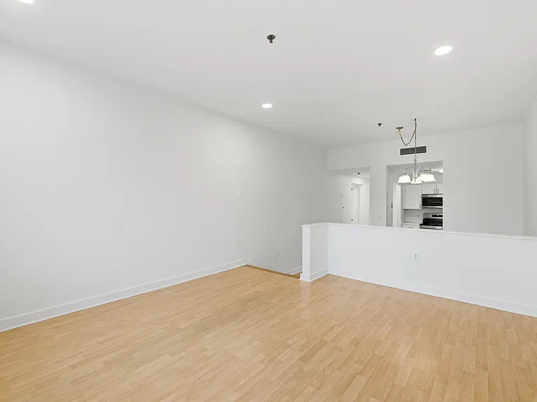30 Monument Sq #101 — Photo 19