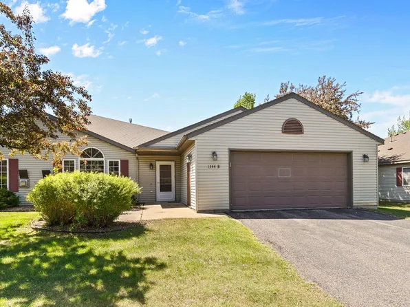 1344 Carriage Dr Unit B, Hudson, WI 54016