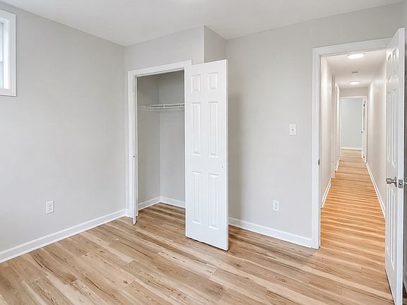 5th image of 2538 E Fayette St