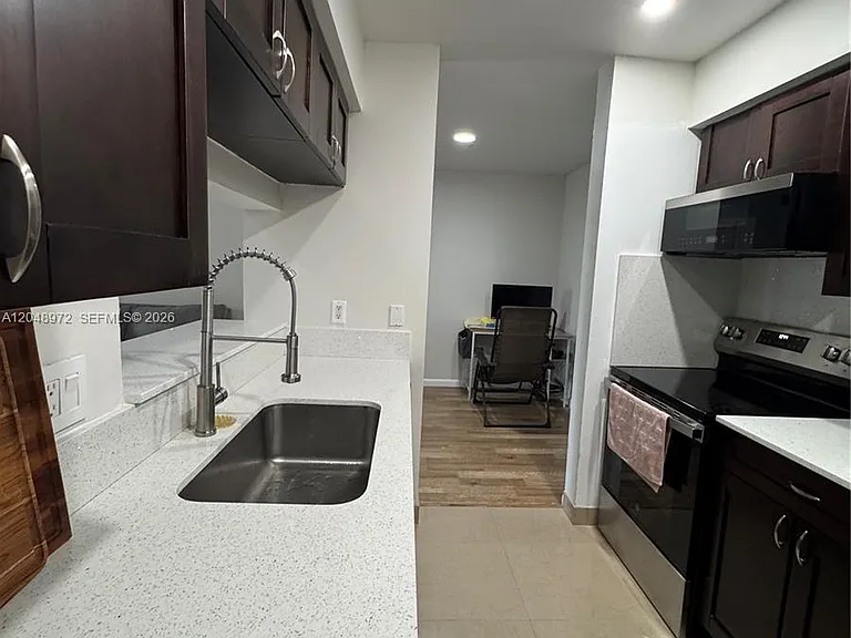 733 Riverside Dr #1236 — Photo 9