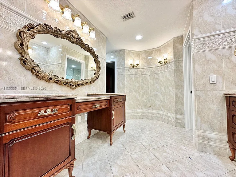 5023 NW 94th Doral Pl — Photo 47