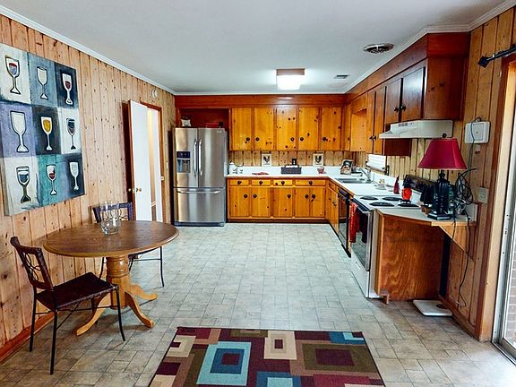 5th image of 1008 Southland Dr
