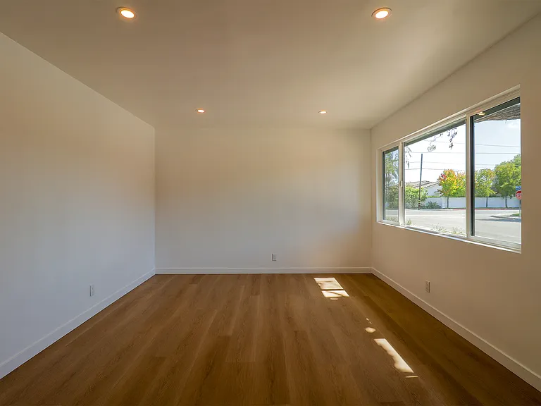 290 Walnut St #290 — Photo 8