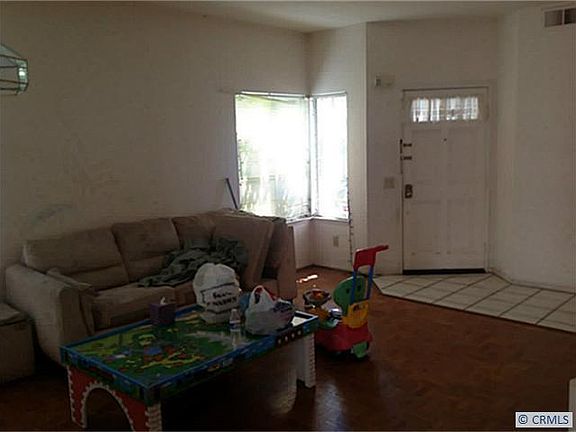 4th image of 146 Ponderosa St
