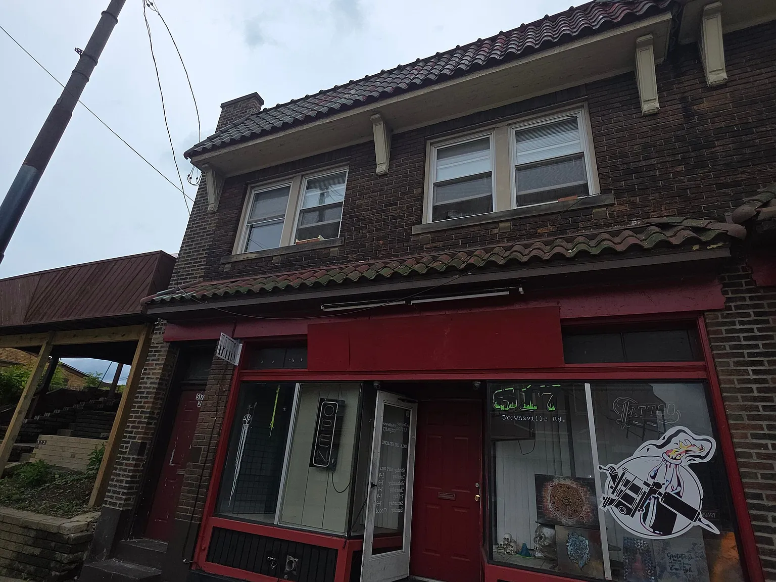517 Brownsville Rd — Photo 2
