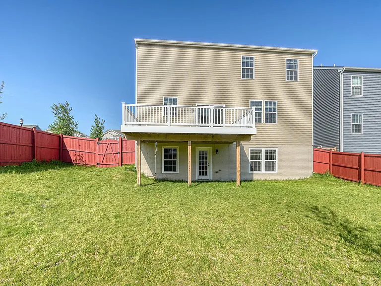 2085 Pomona Way — Photo 31