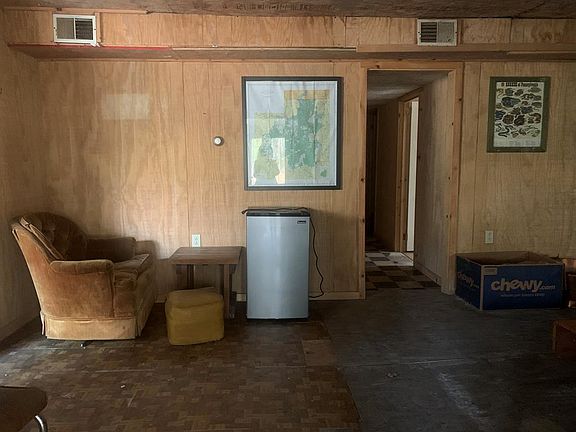 3rd image of 2441 Pine Hollow Dr