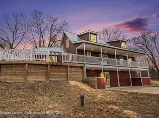 9083 Beard Rd, Laingsburg, MI 48848