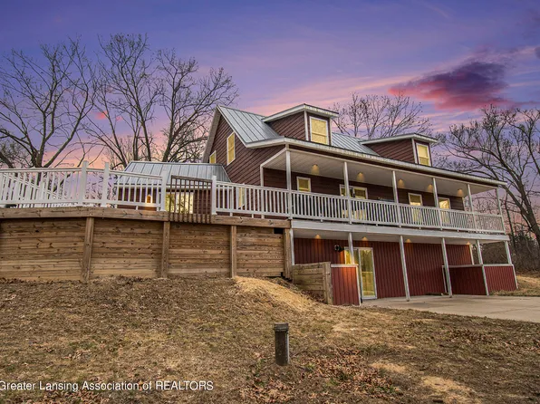 9083 Beard Rd, Laingsburg, MI 48848