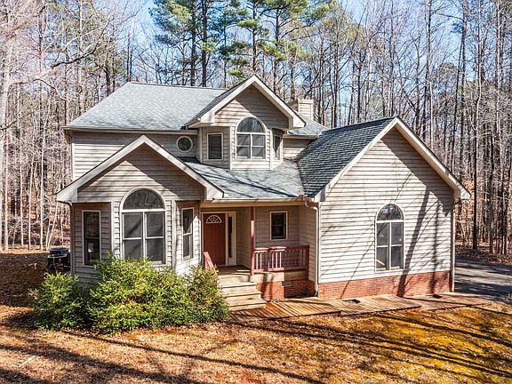 3rd image of 4216 Hope Valley Dr