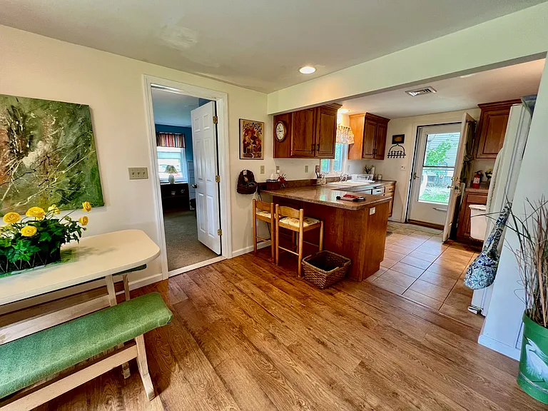 28 Kelsey Rd — Photo 6