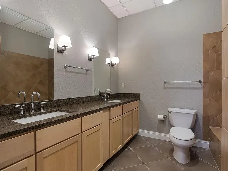 609 Central St #1102 — Photo 13