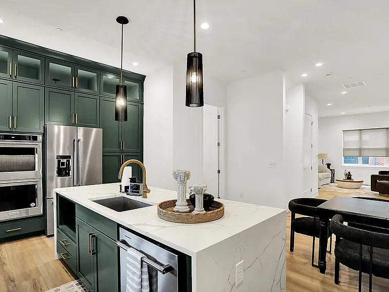 Fynn Pl — Photo 19