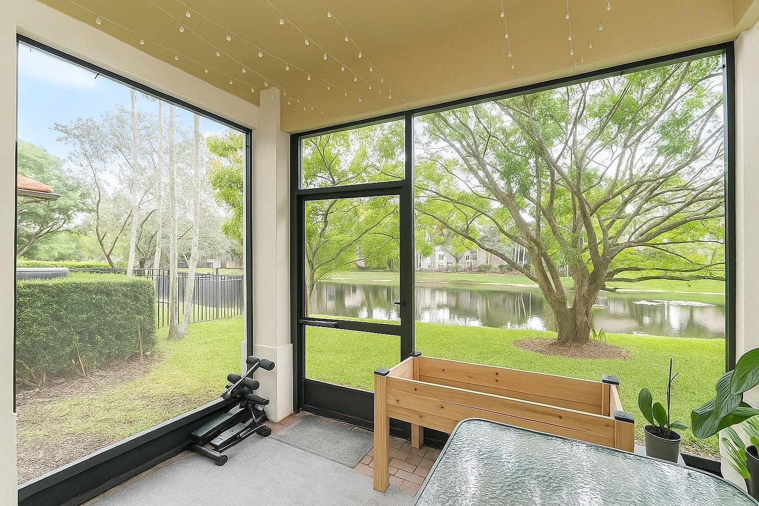 3 bed, 2.5 bath, 2265 sqft, $4,600 — Photo 3