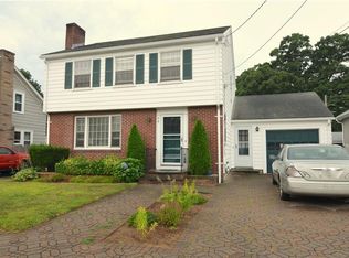 48 Brookwood Rd, Cranston, RI 02910
