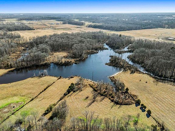 2nd image of 359 Swinging Bridge Rd