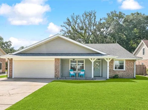 124 Brentwood Dr, Belle Chasse, LA 70037