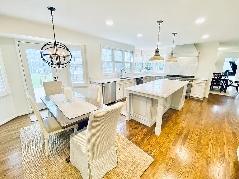 11128 Bowen Ave — Photo 4