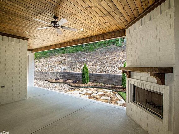 2nd image of 130 Cove Creek Ct