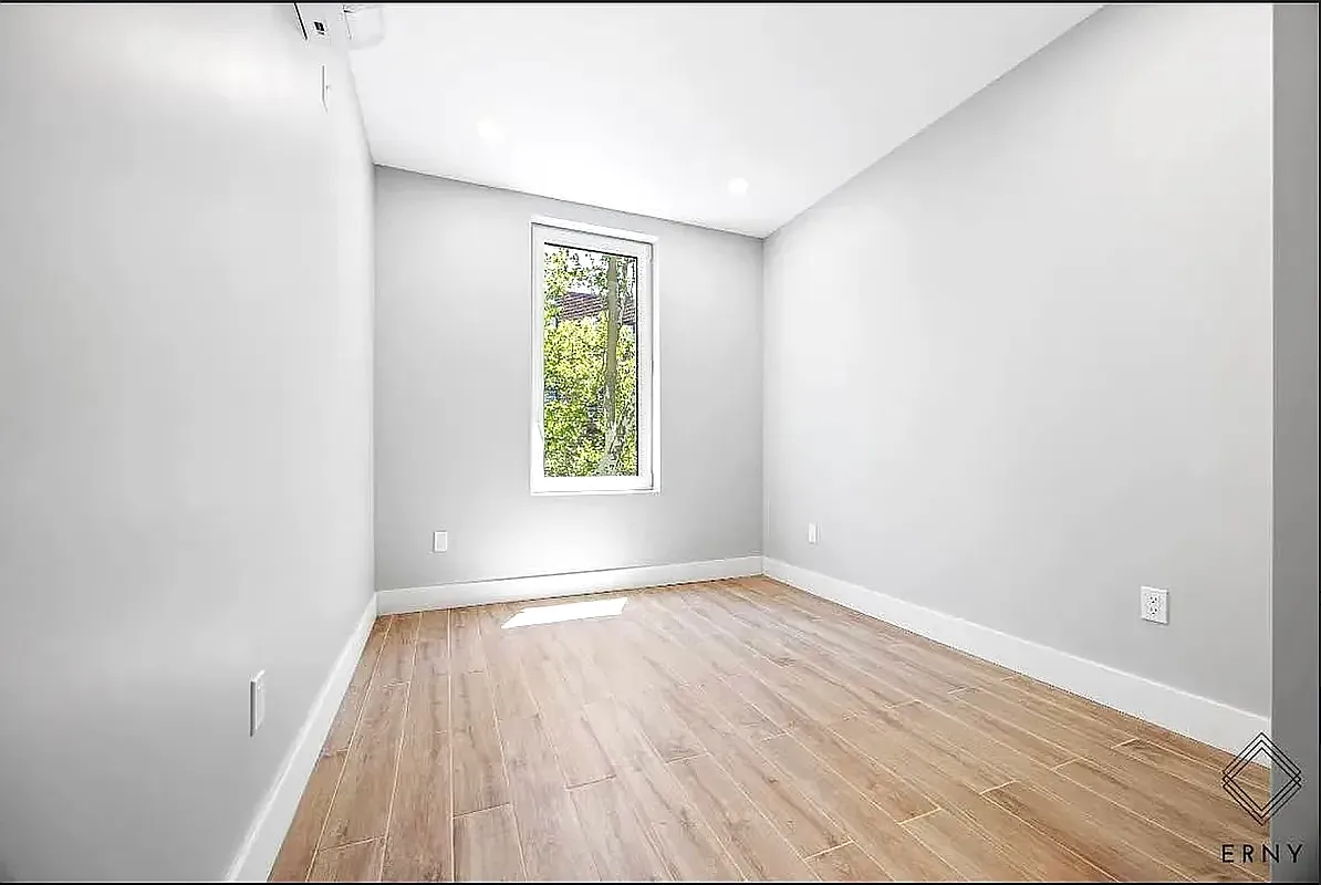 809 Midwood Street — Photo 3