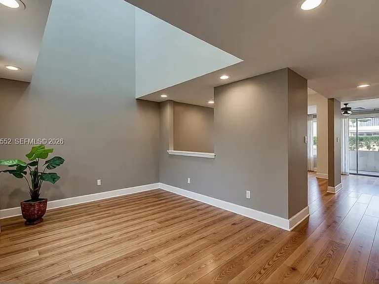 302 2nd St N #0 — Photo 1