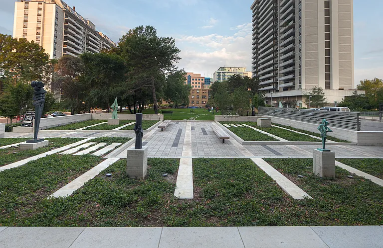 77 Davisville Ave — Photo 13
