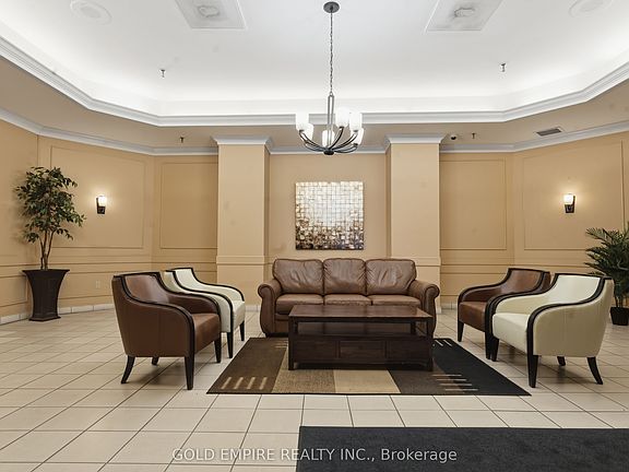 3rd image of 389 Dundas St #701