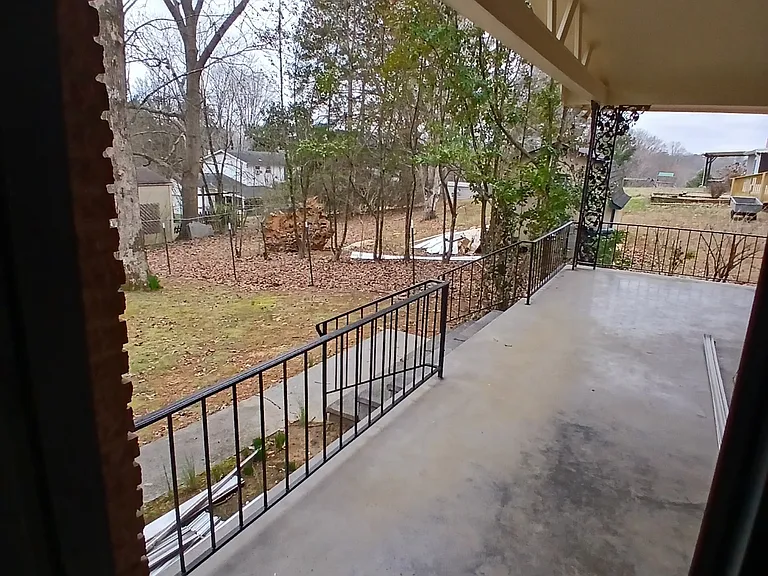 500 Springhill Dr NE — Photo 6