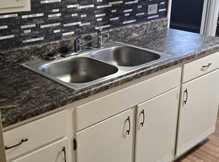 14 Walnut St #B, Mohawk, NY 13407