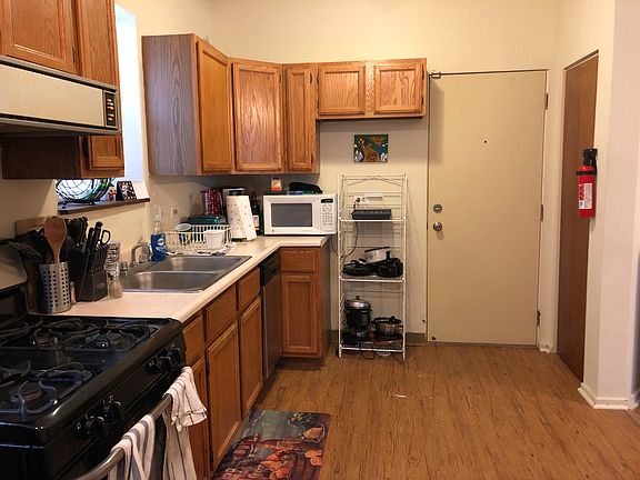 4th image of 1848 N Winnebago Ave APT 3R